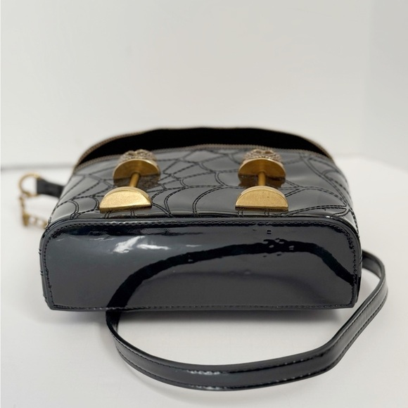 Betsey Johnson House of Spirits Crossbody Bag Limited Edition Halloween NWT - Picture 13 of 13